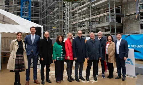 Meilenstein für größtes BayernHeim-Projekt in Niederbayern