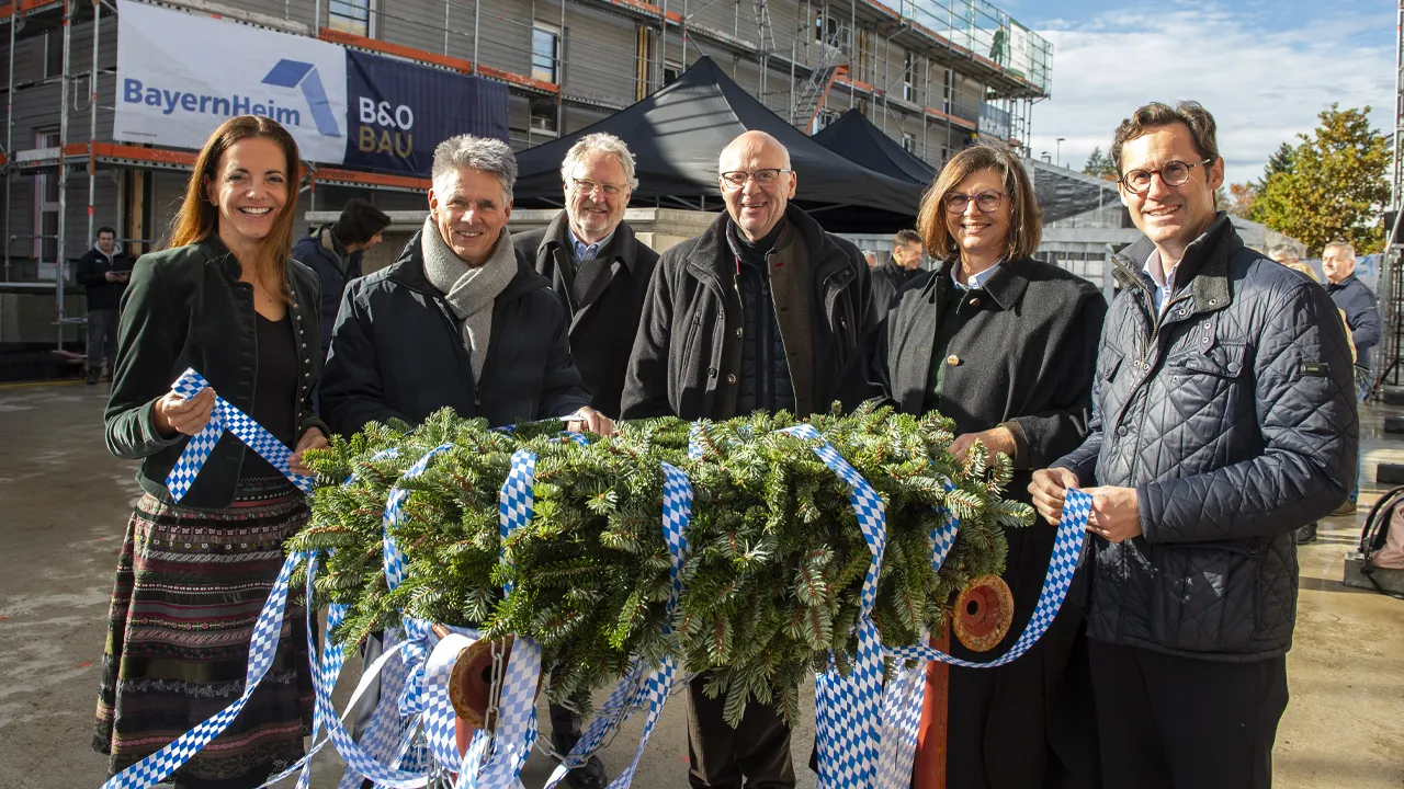 Über 500 geförderte Wohnungen- Lokalpolitiker begrüßen neues BayernHeim Vorhaben in Münch